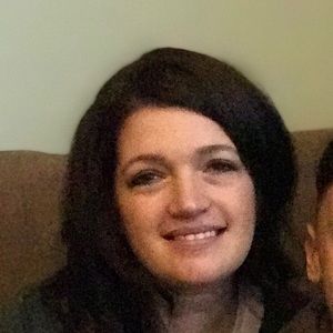 Meet your Posher, Adrienne